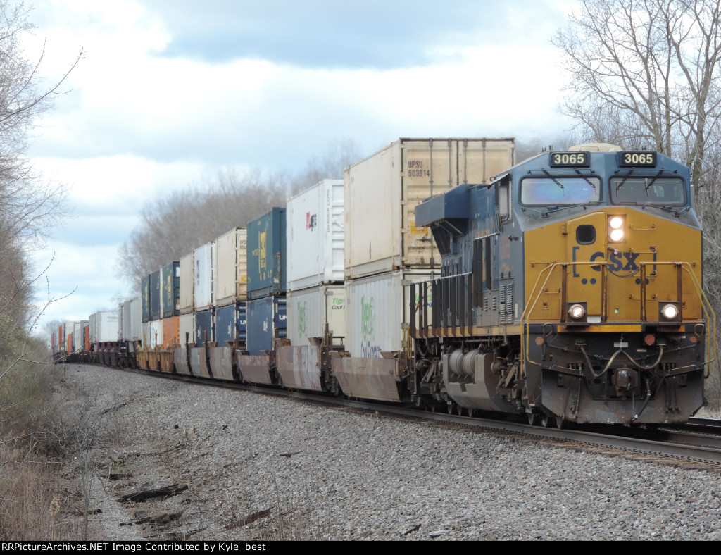 CSX 3065 on I020